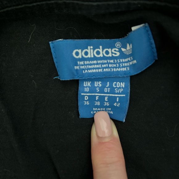 *SOLD* Adidas T-shirt - Small - Picture 3 of 3